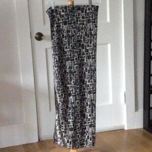 Abstract Black and Cream Scarf / Shawl